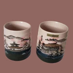 -Tea cup Japanese pottery pink and black